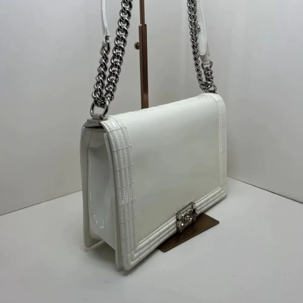 CHANEL brand color